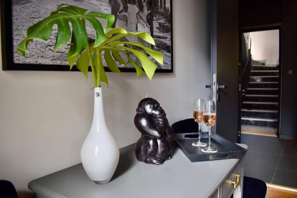Ockto Luxurious Business Travel Apartment Aten Exteriör bild